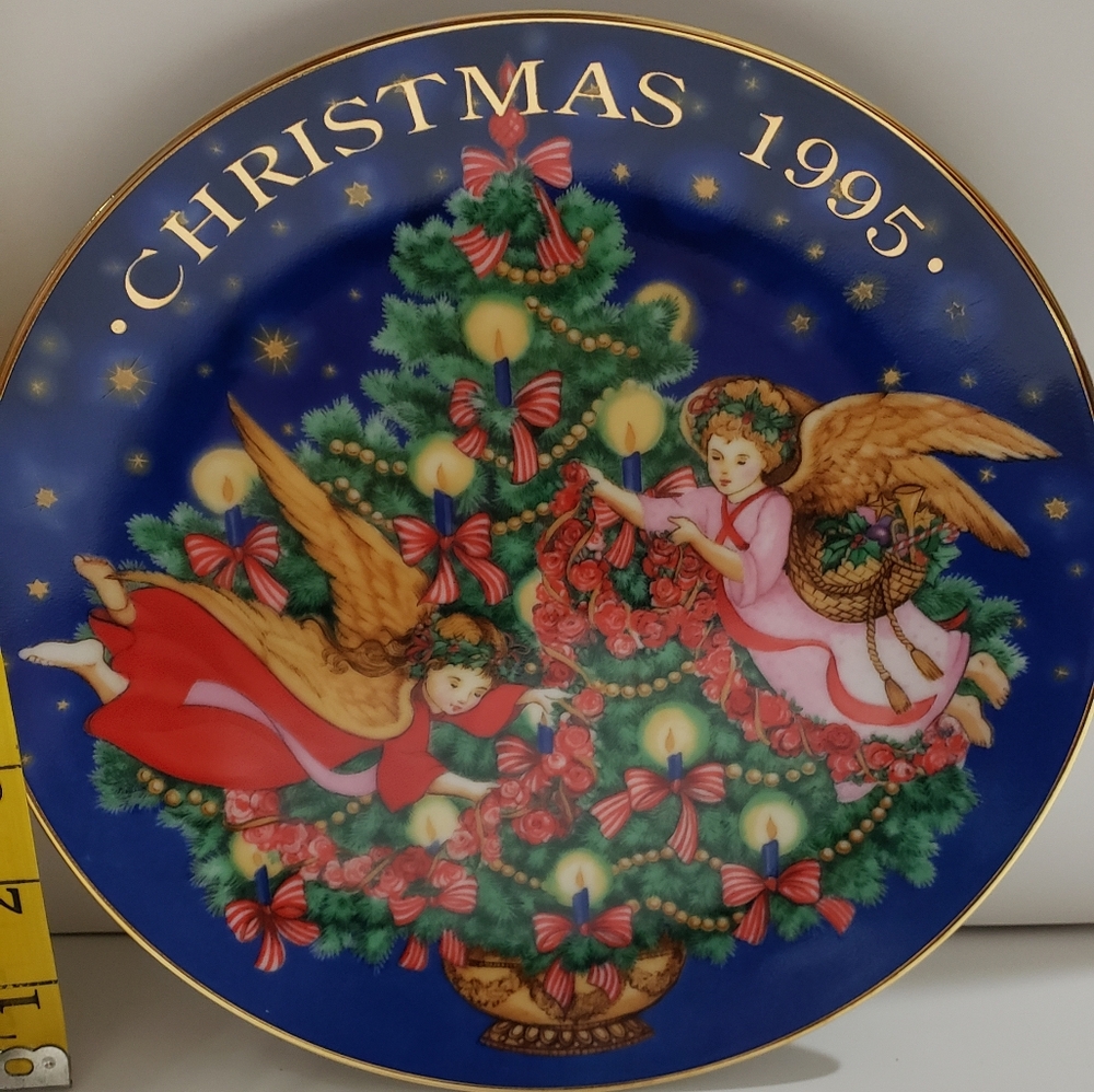 Avon 1995 collector plate